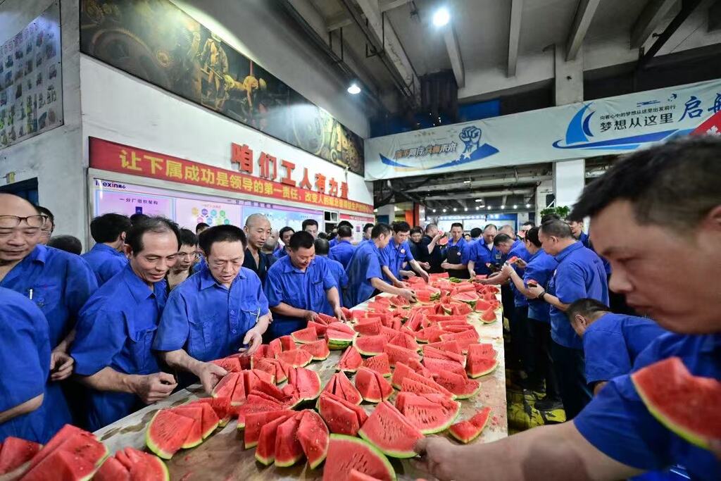 企业为一线员工“送清凉”。受访者供图